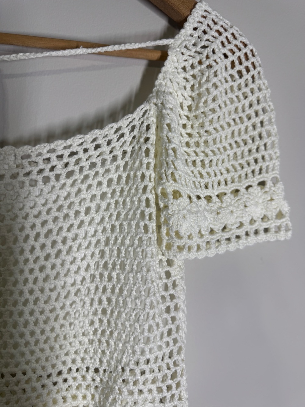 Revolve Superdown Imani Crochet Crop Top Off-White Knit Short Sleeve Sz. S - Picture 5 of 8